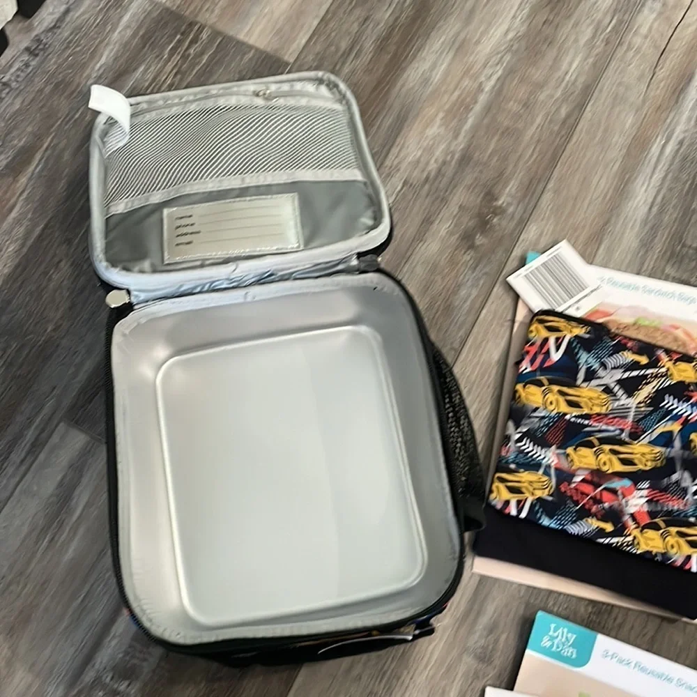 Truck themed lunchbox and reuseable bags NEW